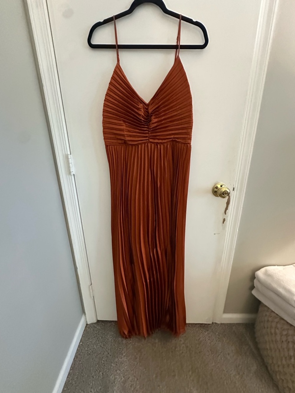 Petal & Pup Naria Women’s Pleated Maxi Dress with Ruched Bodice - Picture 3 of 11